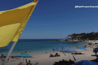 Bandera amarilla en playa