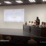 Christian Agúndez intalando consejo de PC por Flossie