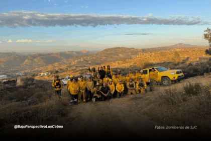 Bomberos de San José en servicio en Tecate BC