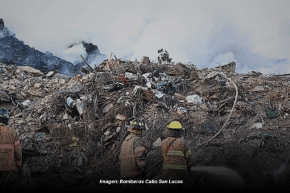 Incendio en "La Candelaria" es extinto en su totalidad, informa el Cuerpo de Bomberos de Cabo San Lucas