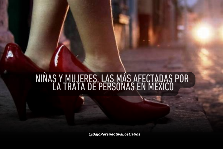 niña calzando zapatillas de adultas por tema de trata de personas