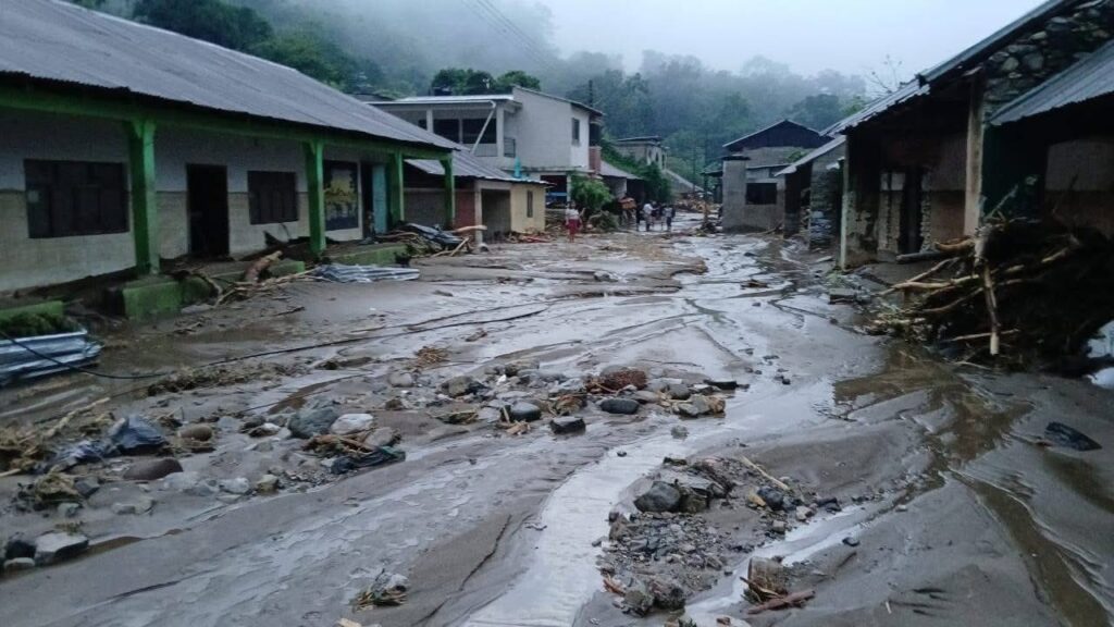 Casas en Chapula afectadas por corrida de rio