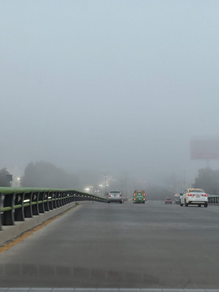 Fuerte niebla y frío en Pachuca