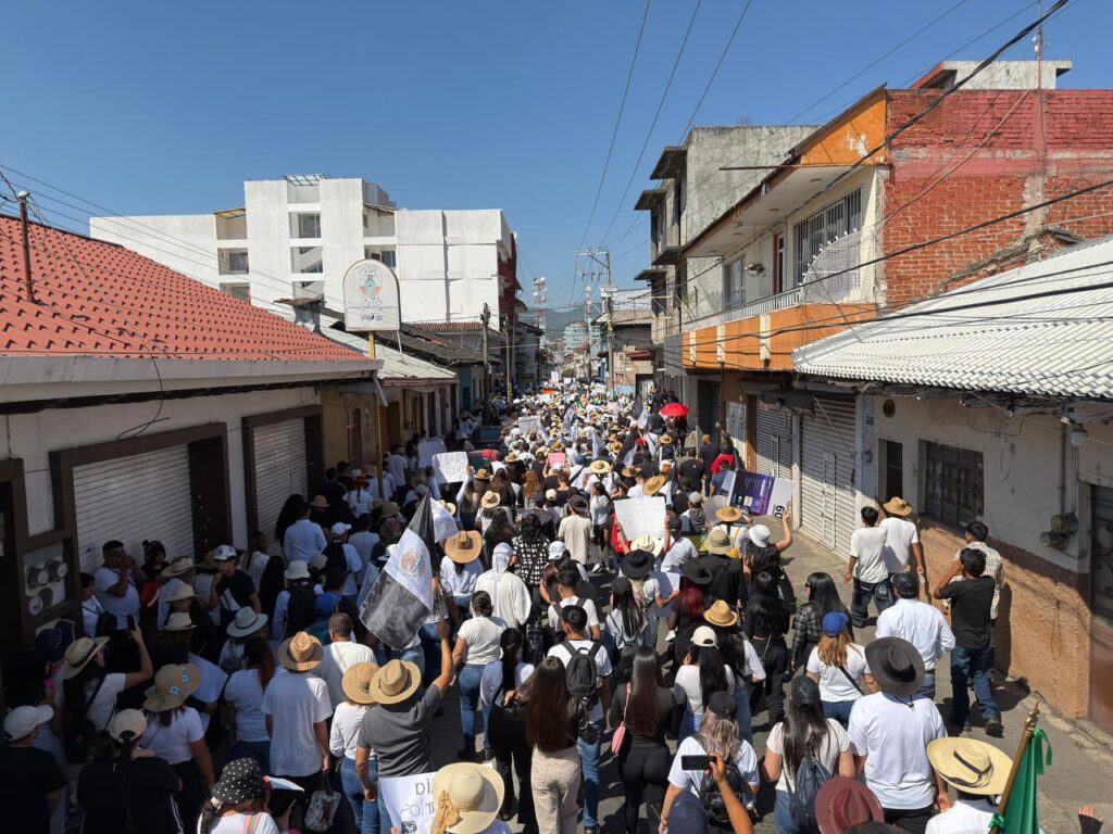 Manifestación en Uruapan